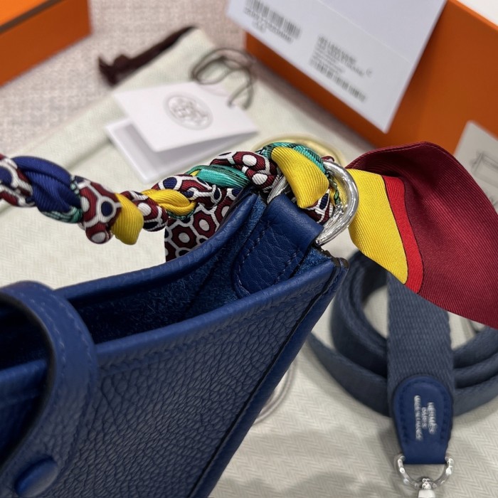 Evelyne Togo 18*16*6CM-008=