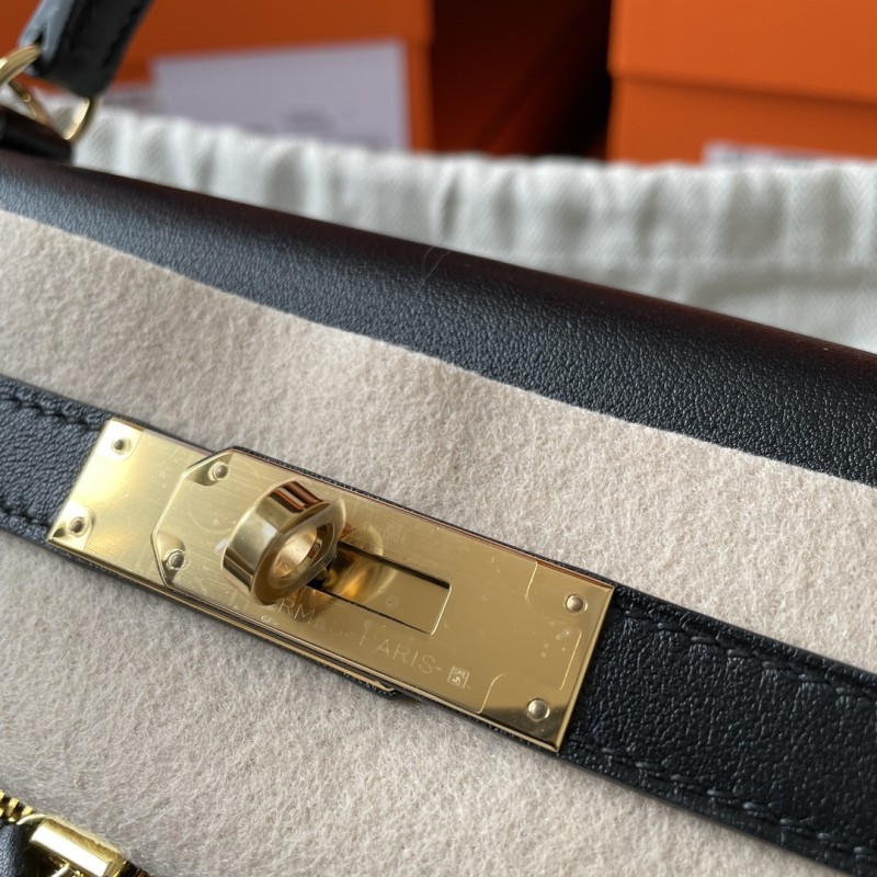 Kelly Lakis 32 Box-Canvas“32*23*10.5CM”-0062=