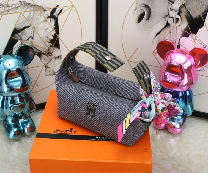 Bride-a-Brac au Carre case“21*17*12CM”-005=