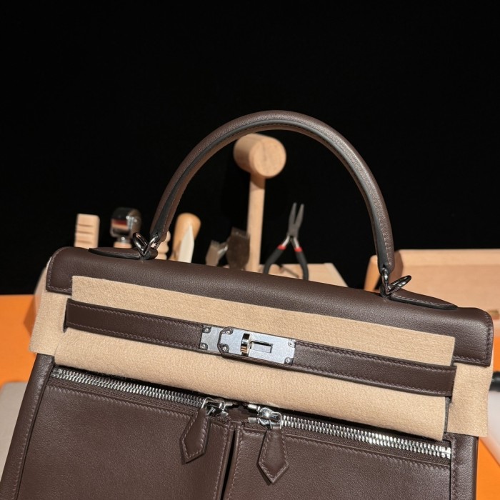 Kelly Lakis 32 Box-Canvas“32*23*10.5CM”-0062=