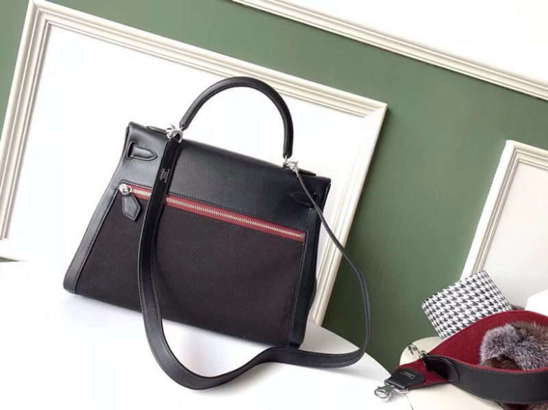 Kelly Lakis 32 Box-Canvas“32*23*10.5CM”-0062=