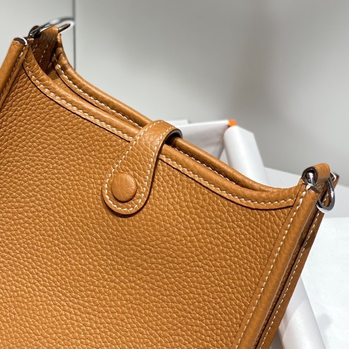 Evelyne Togo“18*18*6CM”-008=