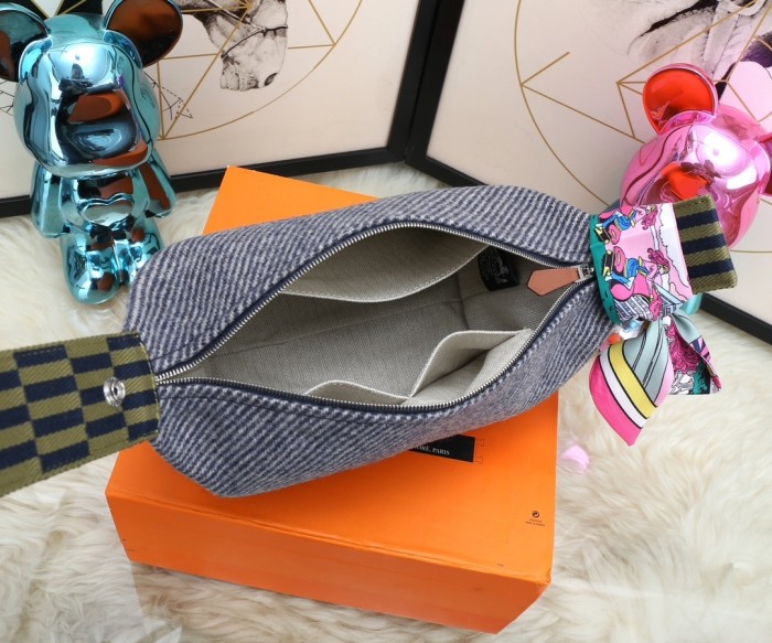 Bride-a-Brac au Carre case“21*17*12CM”-005=