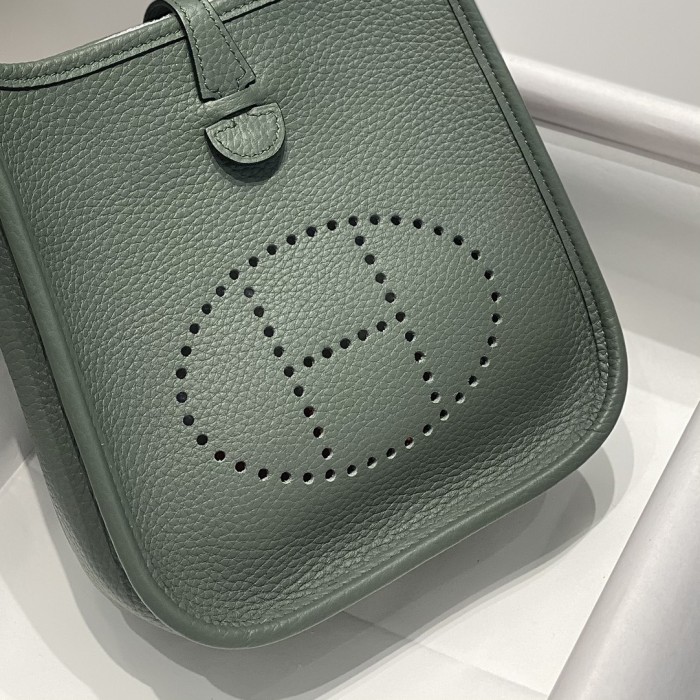 Evelyne Togo“18*18*6CM”-008=
