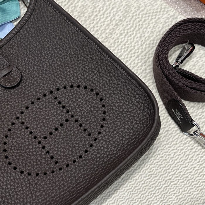 Evelyne Togo 18*16*6CM-008=