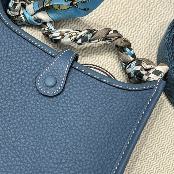 Evelyne Togo 18*16*6CM-008=