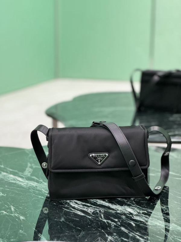 Cini Small Re-Nylon and Leather Flap Crossbody Bag“23*16*11CM”-045=
