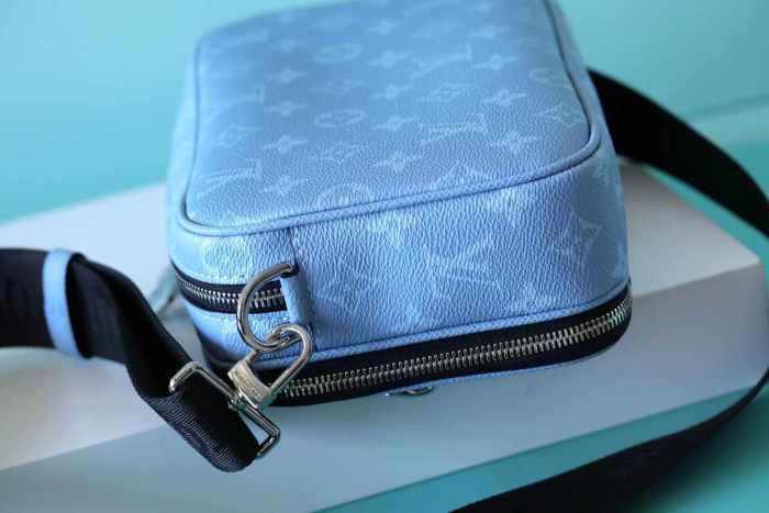 Alpha Nano Messenger Bag“18.5*11*6.5CM” 025