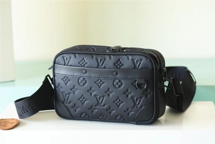 Alpha Nano Messenger Bag“18.5*11*6.5CM” 025