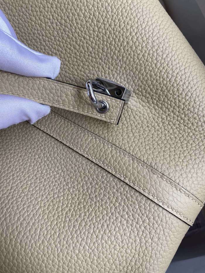 Picotin Lock 22 Clemence Leather“22*22*22CM”-079=