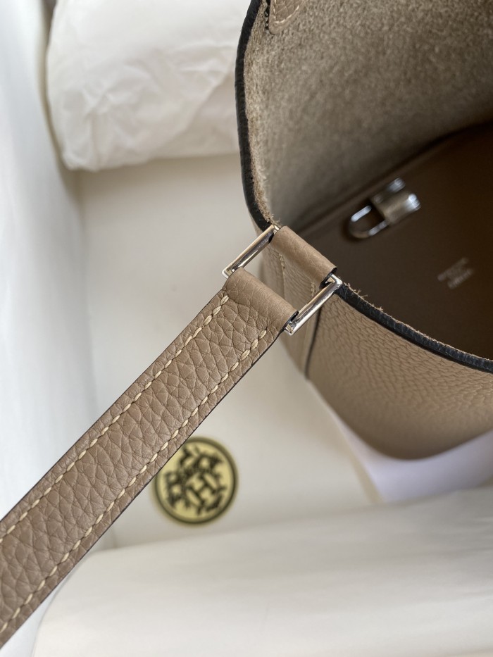 Picotin Lock 22 Clemence Leather“22*22*22CM”-079=