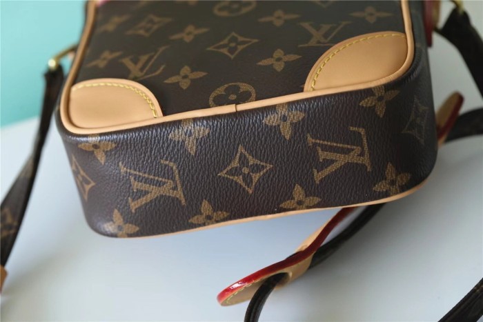 Danube Crossbady Bag “21*15*6CM” 044