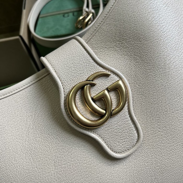 MM Aphrodite Shoulder Bag “39*38*2CM” 017