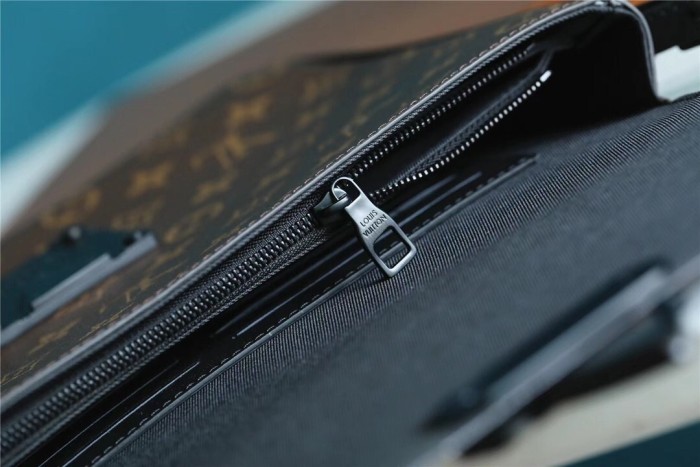 Monogram Macassar S LOCK 4A “27*21*3.5CM” 024