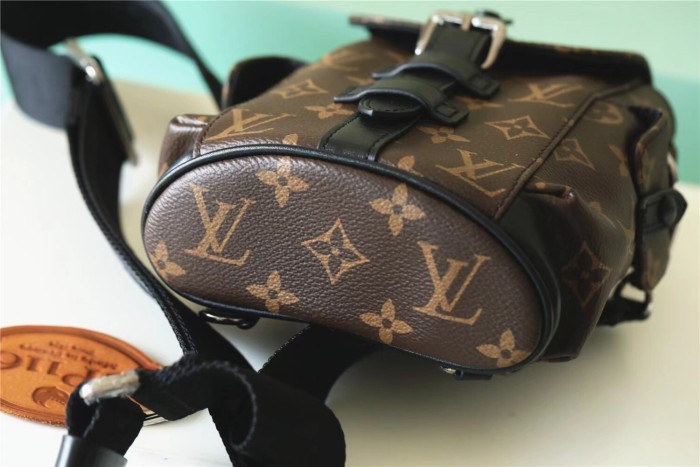 Nano Christopher Crossbody Bag “19*14*5CM” 005