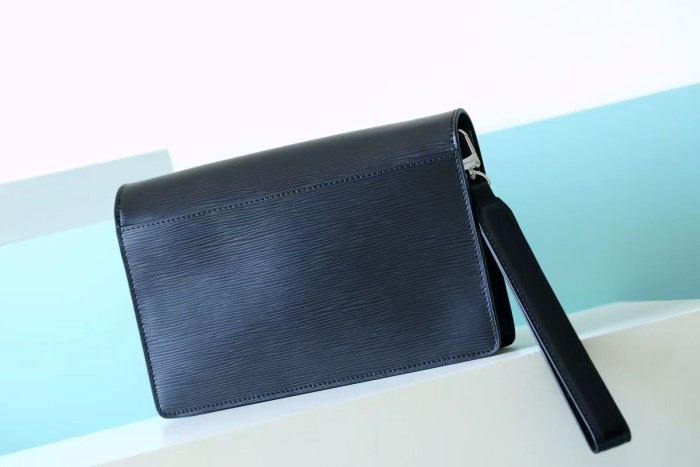 Thames Pouch Epi Leather “25*16*5CM” 064