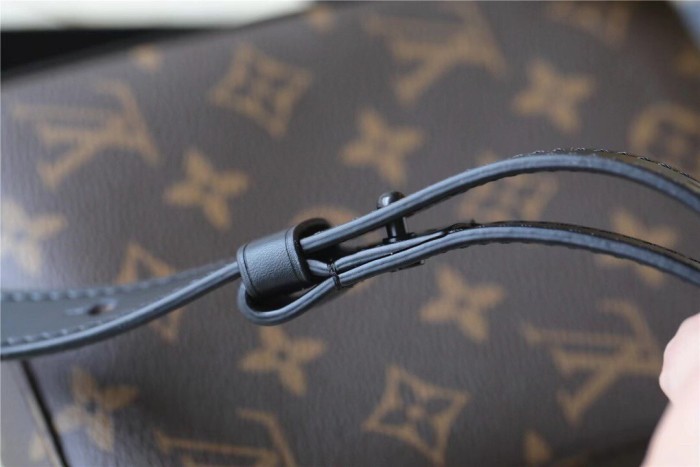 S Lock Vertical Crossbody Bag “19*12*7CM” 054