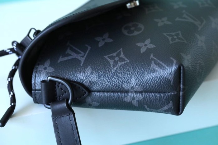 Pulse Crossbody Bag “22.5*16*5CM” 064