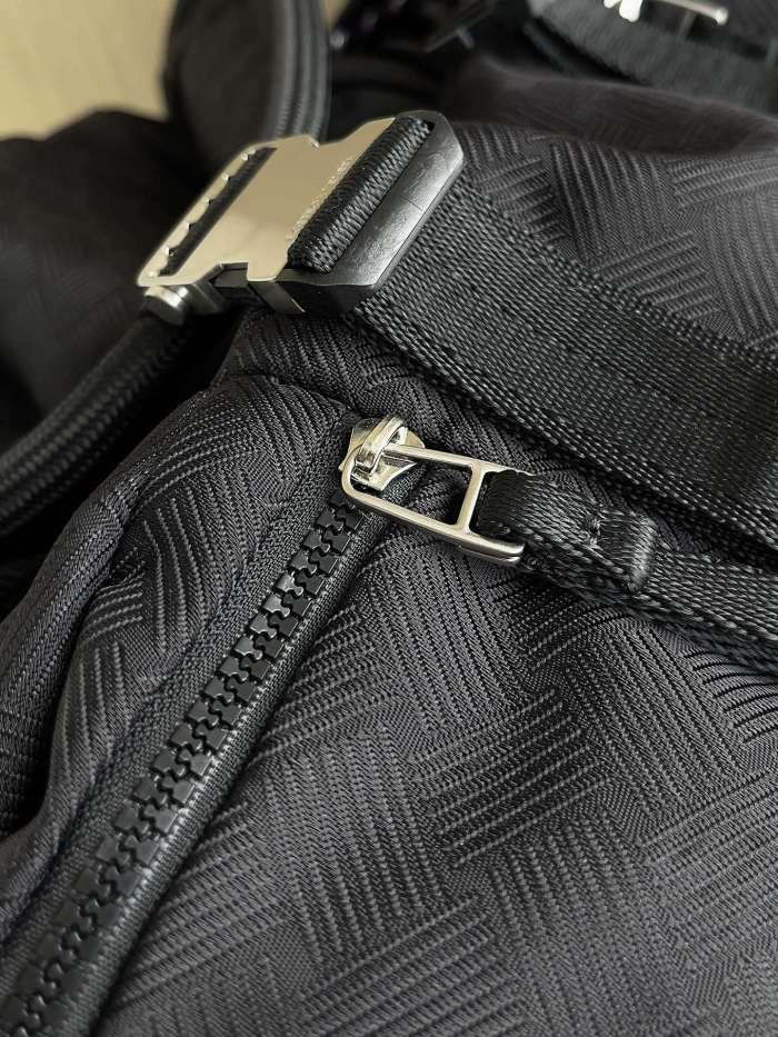Calfskin Backpack“42*33*14.5CM”-058=