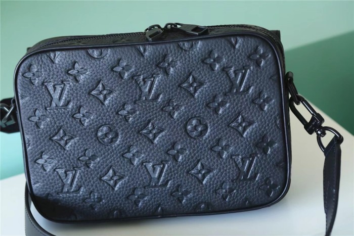 Steamer Messenger Crossbody Bag “24*17*5CM” 036