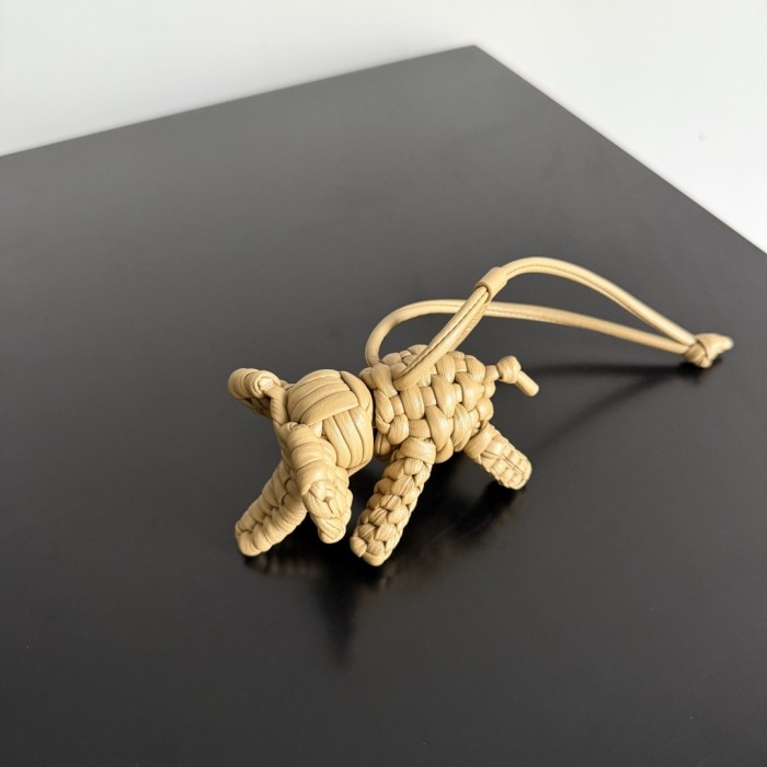 Elephant Charm -032=
