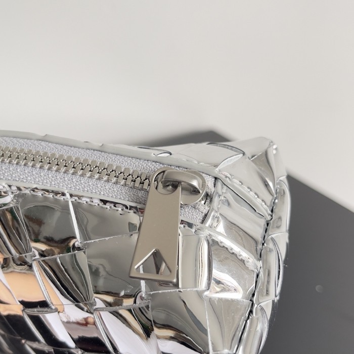 Half-Moon Beauty Pouch“16.5*10.5*9CM”-055=