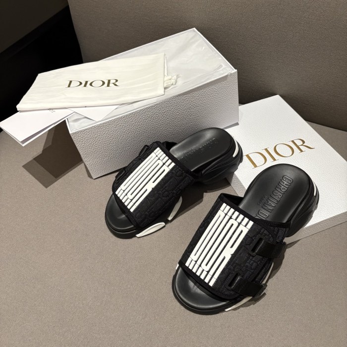 D-Wander Sandals（Female）35-41=