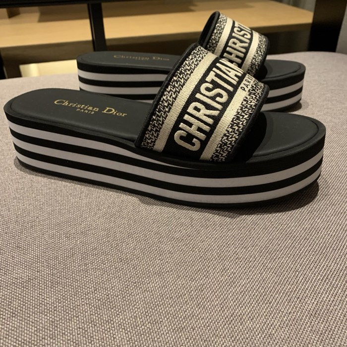 Dway SLIDES （Female）35-41=