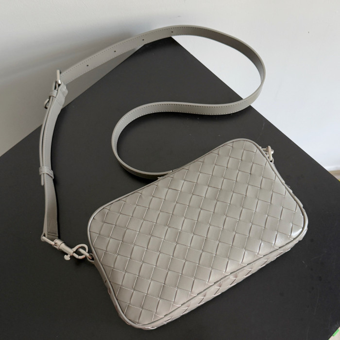 Small Intrecciato Camera Bag“24.5*15*6CM”-058=