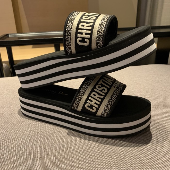 Dway SLIDES （Female）35-41=