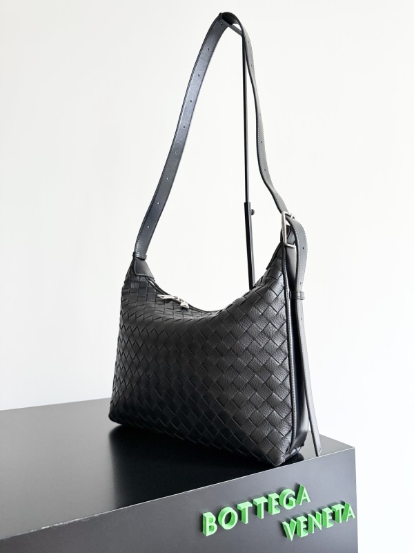 Traveller Small Intrecciato Leather Hobo Bag“35*29.5*8.5CM”-0231=