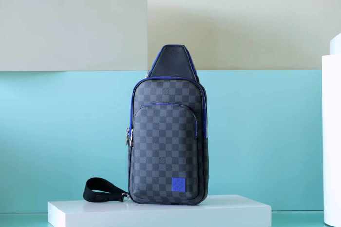 Avenue Crossbody Bag “31*20*7CM” 064