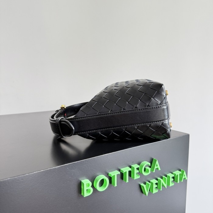 Wallace Shoulder Bag“22*13*9.5CM”-009=