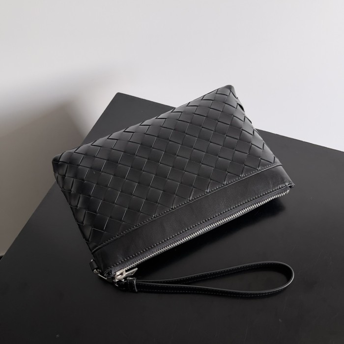 Intrecciato Prism Pouch“25*17*4CM”-066=
