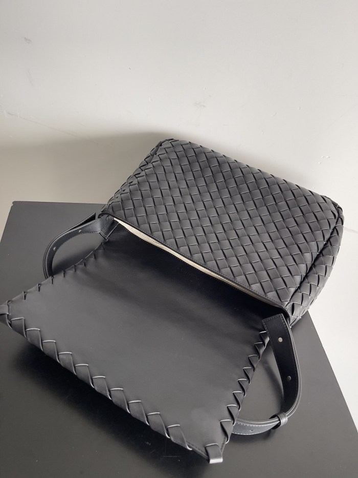 Large Cobble Messenger“44*34*14CM”-0521=