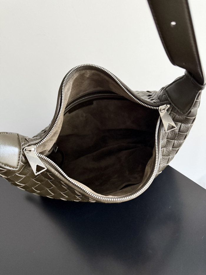 Traveller Small Intrecciato Leather Hobo Bag“35*29.5*8.5CM”-0231=