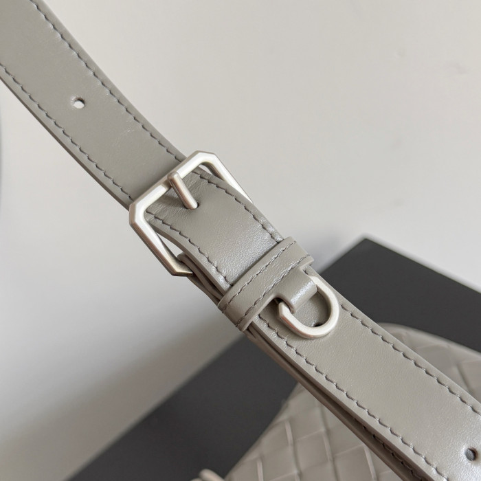 Small Intrecciato Camera Bag“24.5*15*6CM”-058=