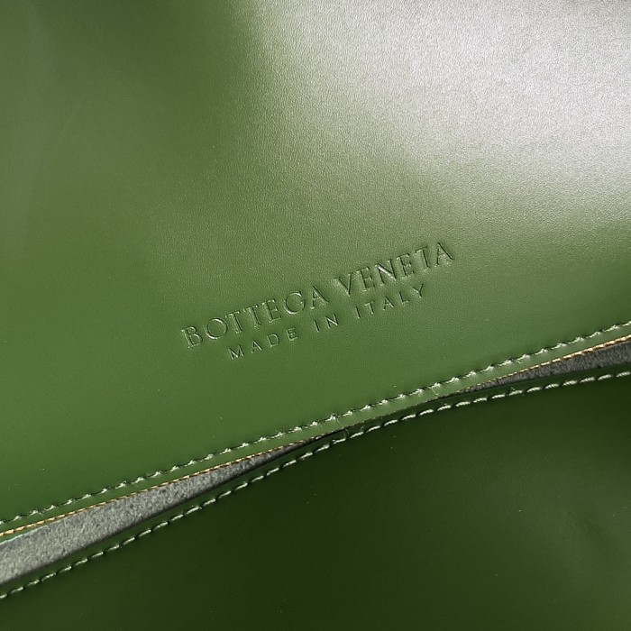 Liberta“30*20*8CM”-057=