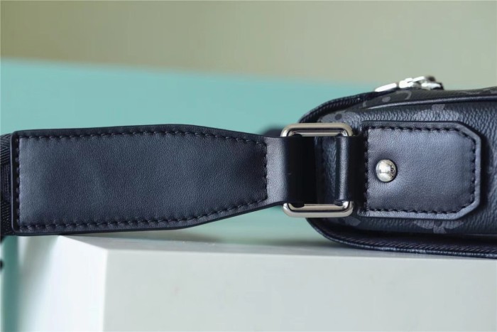 District Crossbody Bag “26*20*7CM” 005