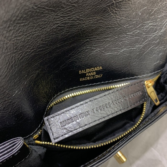 23Fall BB Soft Handbag Small “23.5*14*3CM” 059