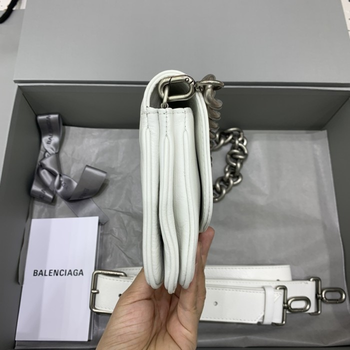 23Fall BB Soft Handbag Small “23.5*14*3CM” 059