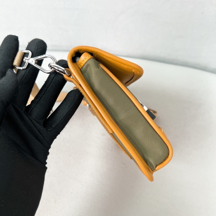 Re-Nylon And Leather Smartphone Case“18*14*3CM”-054=