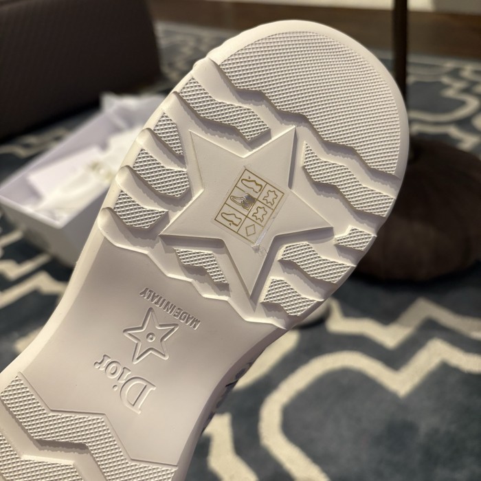 Dioralps Frost（Female）35-41=