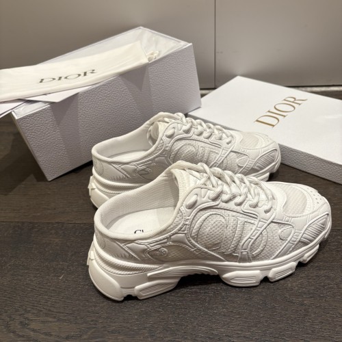 CHRONO SNEAKER (Female)35-41=