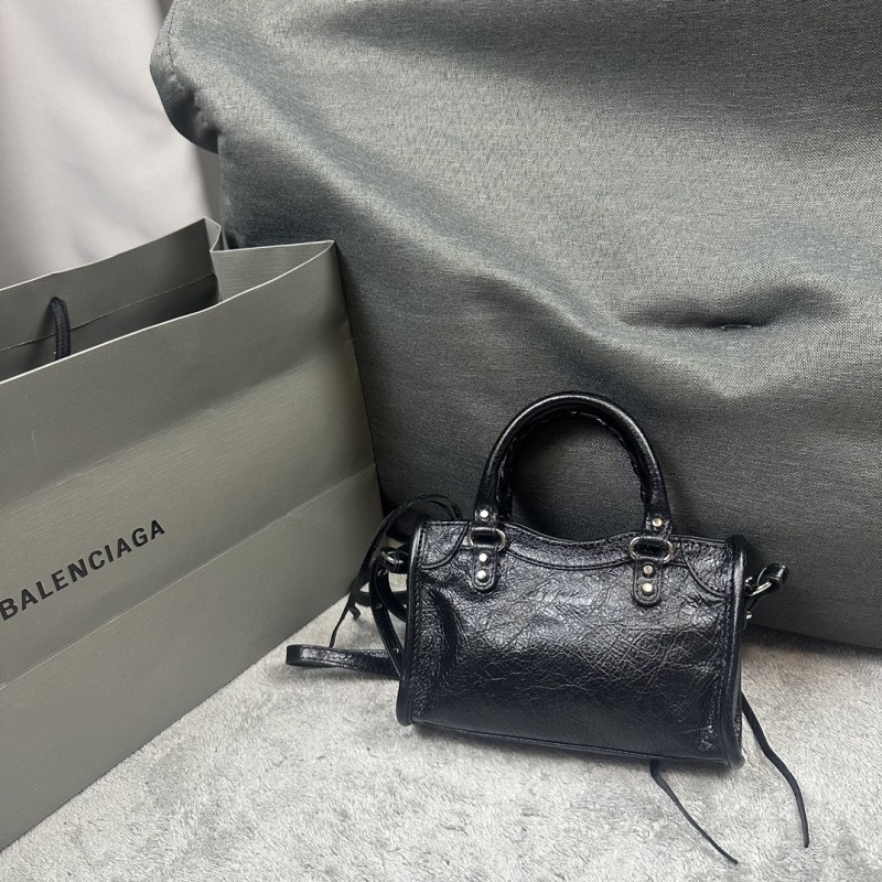 Le City Nano Handbag“19*12*5CM”-056=
