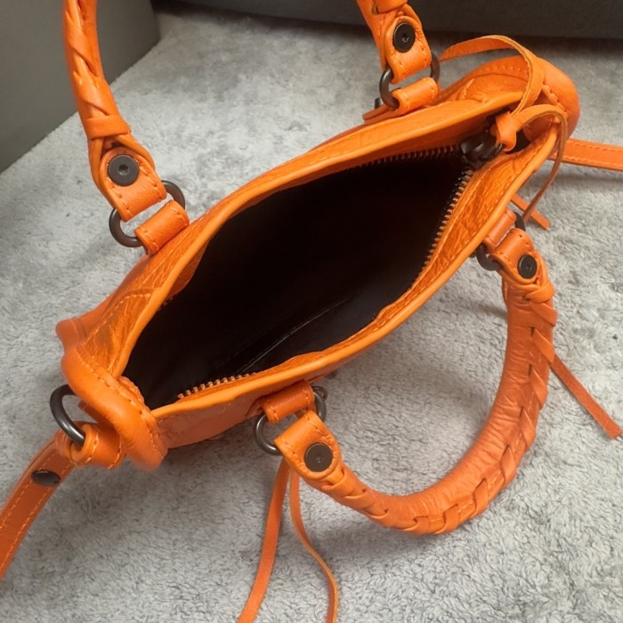 Le City Nano Handbag“19*12*5CM”-056=