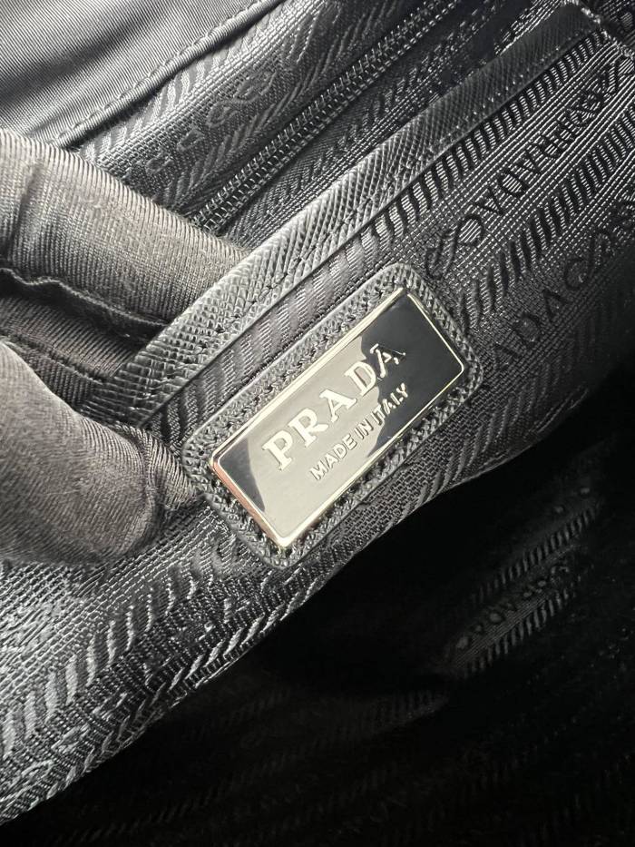 Re-Nylon Backpack“39*34*15CM”-0801=