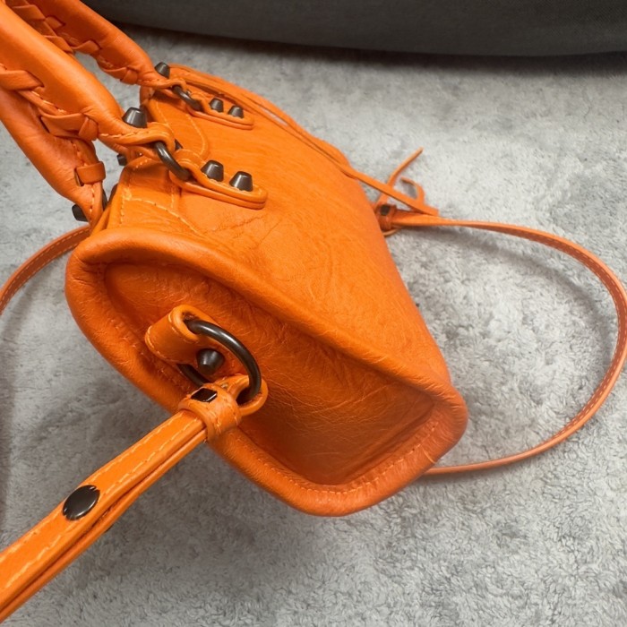 Le City Nano Handbag“19*12*5CM”-056=