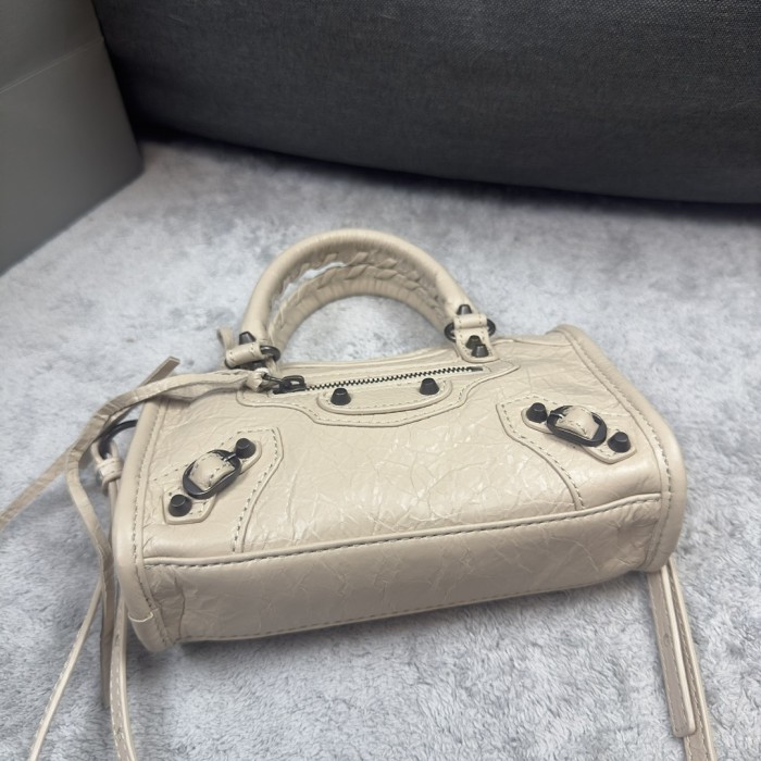 Le City Nano Handbag“19*12*5CM”-056=