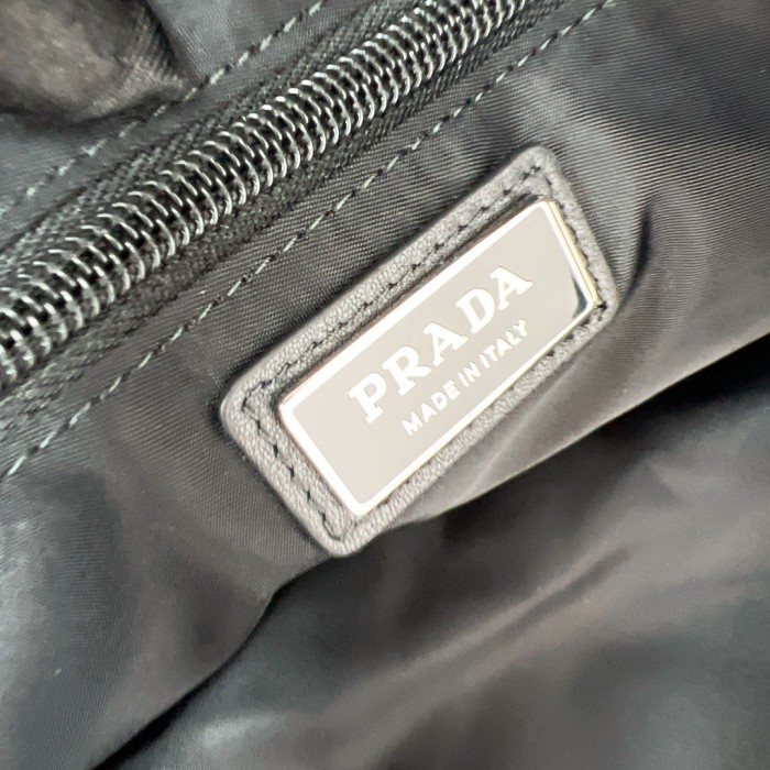 Re-Nylon Backpack“42.5*31.5*16CM”-0811=